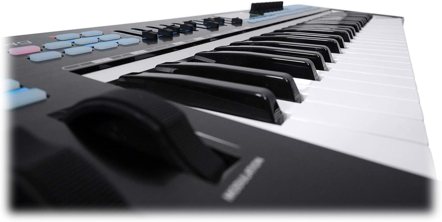 Samson Graphite 49 49-Key Semi-Weighted USB-MIDI Controller w/ Velocity-Sensitive Drum Pads