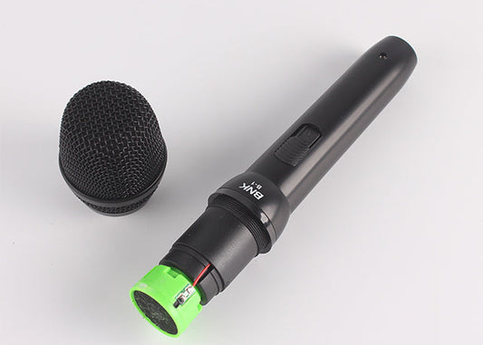 BNK B1 dynamic vocal microphone — Kenya
