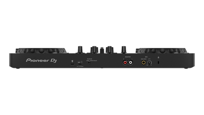 Pioneer DDJ-FLX4 DJ controller USB-C and Bluetooth connectivity ports