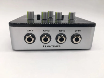 Samson QH4 4-Channel Stereo Headphone Distribution Amplifier – Four Independent 1/4" Stereo Headphone Channels with Volume Control - ZAMAR AUDIO SOLUTIONS