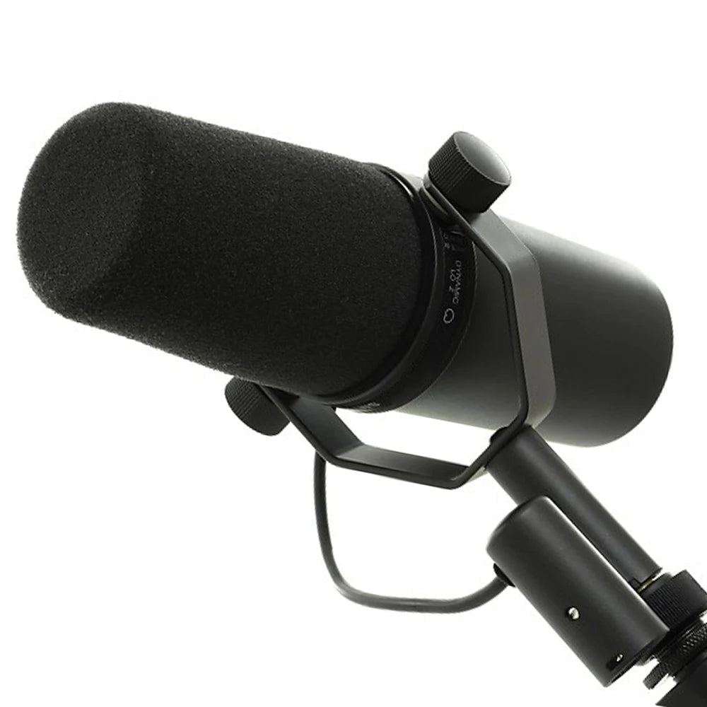 SM7B Dynamic Microphone - Premium Podcast Studio Kit for Live Recording, Podcasting, Black Metal Mic