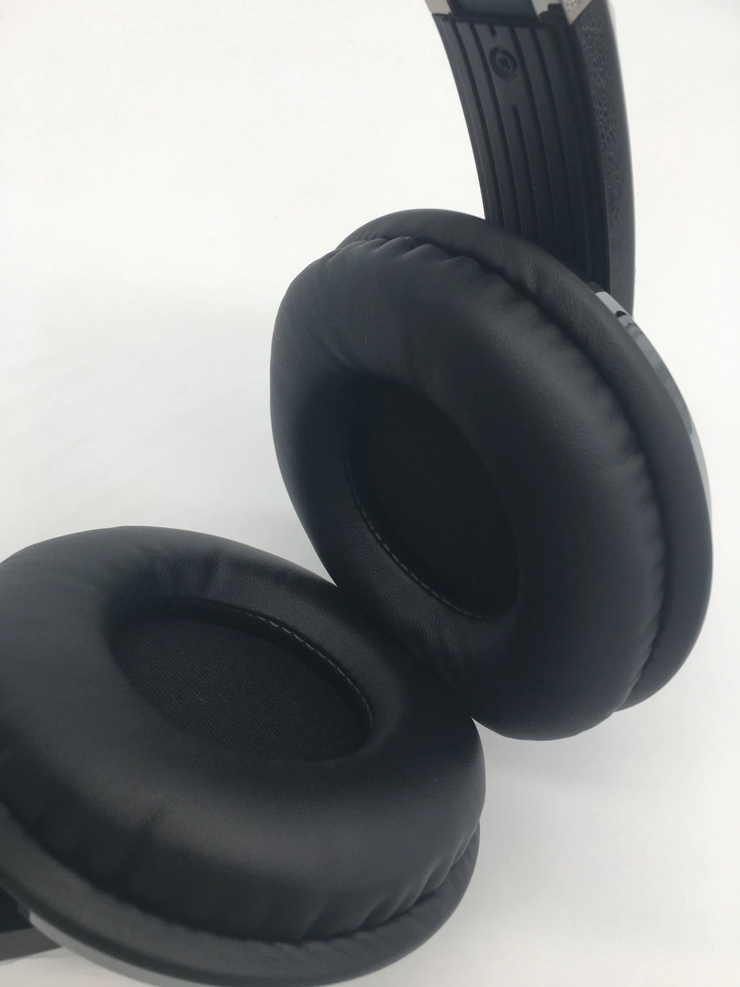 Superlux HD662EVO Closed - Type Monitoring Headphone – Studio Headset with Extra Earmuffs and Self - Adjusting Headband - ZAMAR AUDIO SOLUTIONS