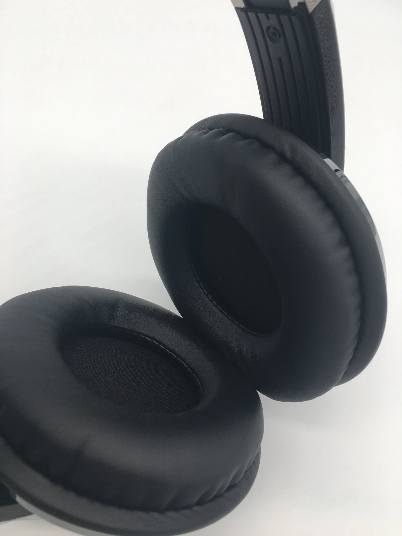 Superlux HD662EVO Closed - Type Monitoring Headphone – Studio Headset with Extra Earmuffs and Self - Adjusting Headband - ZAMAR AUDIO SOLUTIONS