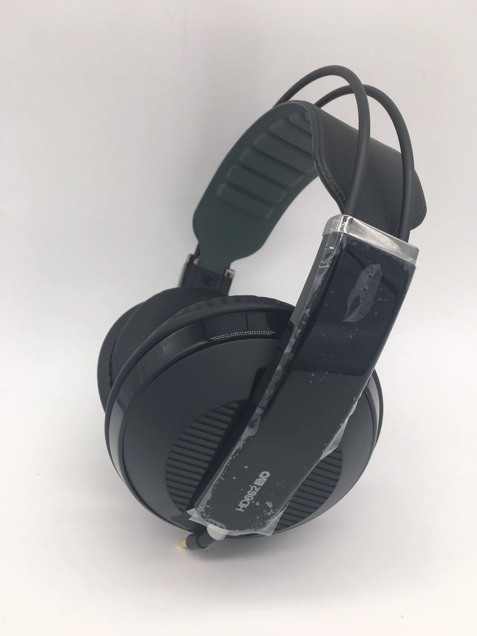 Superlux HD662EVO Closed - Type Monitoring Headphone – Studio Headset with Extra Earmuffs and Self - Adjusting Headband - ZAMAR AUDIO SOLUTIONS
