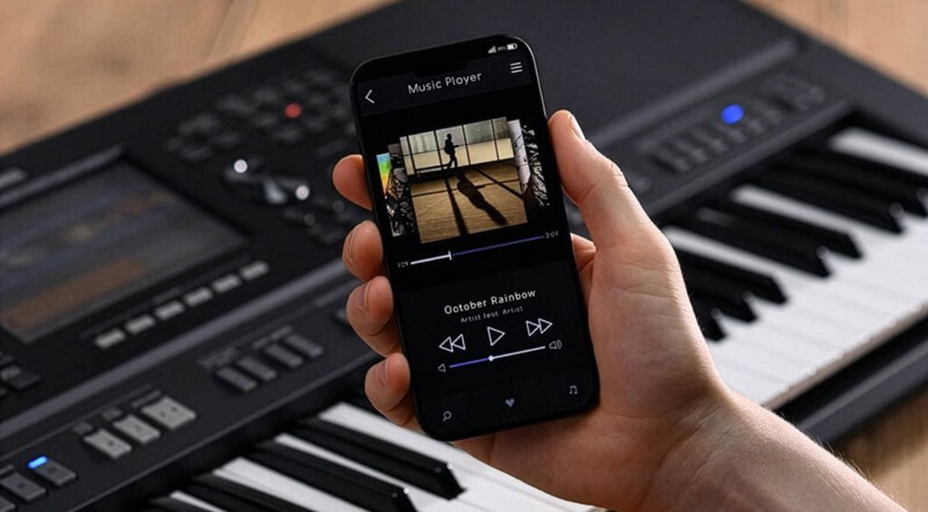 Yamaha PSR-SX720+ Bluetooth arranger keyboard wirelessly connected to smartphone via Bluetooth audio streaming app
